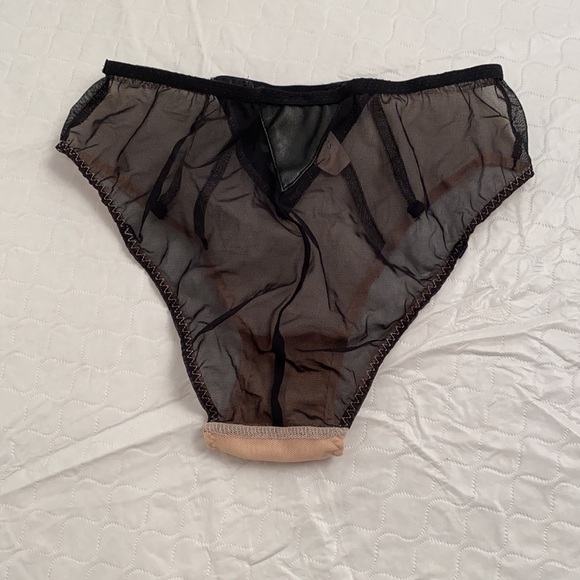 Victoria’s Secret nude mesh vegan leather panty S - Picture 12 of 15